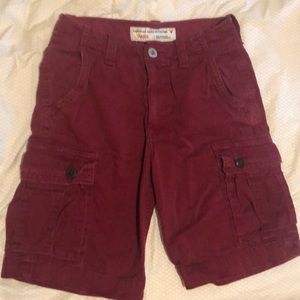 American Eagle Men’s Maroon Cargo Shorts